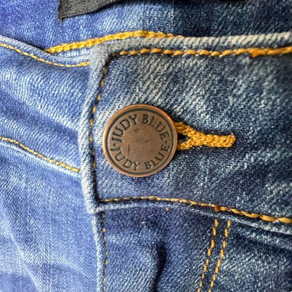 Judy Blue Jeans Womens Size 7/28 Medium Wash Tulip Raw Hem Cotton Blend - Picture 9 of 16